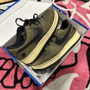 Nike x Undefeated Air Force 1 – Green – Size 11 – Used with Box